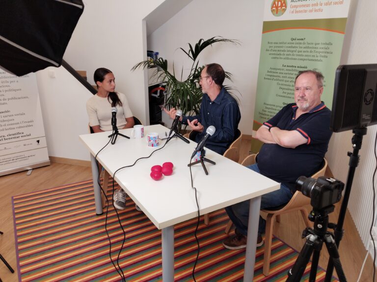 La Visió Clínica de les Addiccions: Gravant amb la Psicòloga Gioia D'Annunzio